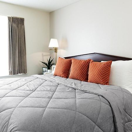 Intown Suites Extended Stay Greensboro Nc - Lanada Exterior foto