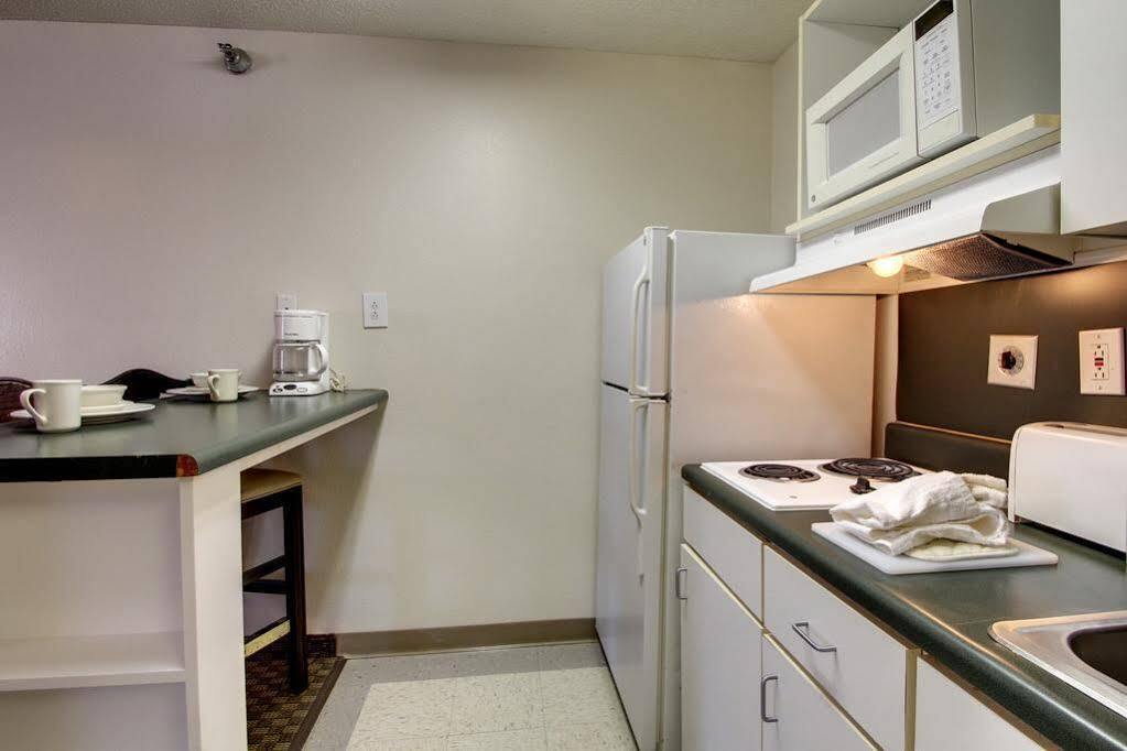 Intown Suites Extended Stay Greensboro Nc - Lanada Exterior foto