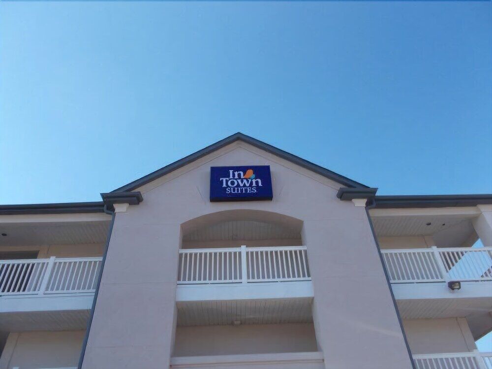 Intown Suites Extended Stay Greensboro Nc - Lanada Exterior foto